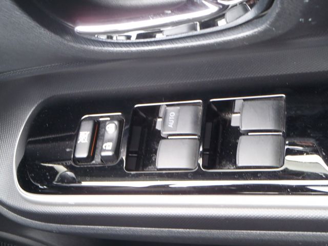 TOYOTA AQUA 2018 Image 31