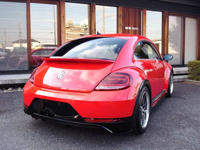 VOLKSWAGEN THE BEETL 2018 Image 31