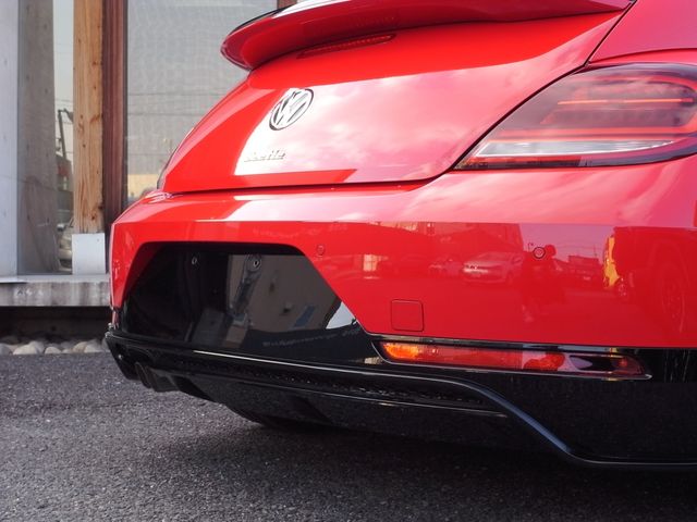 VOLKSWAGEN THE BEETL 2018 Image 31