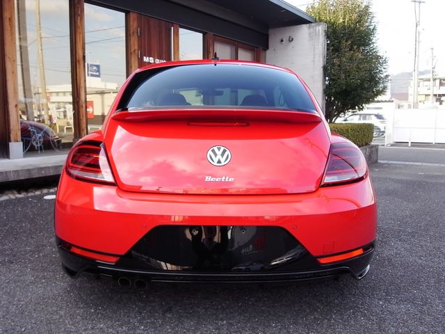 VOLKSWAGEN THE BEETL 2018 Image 31