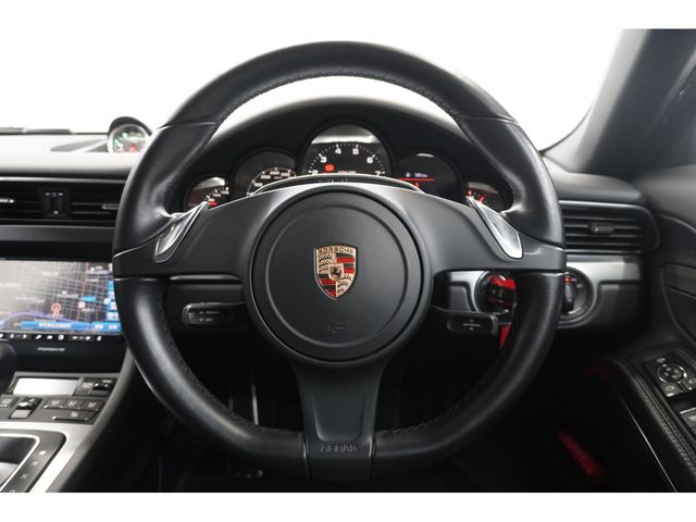 PORSCHE 911 2012 Image 31