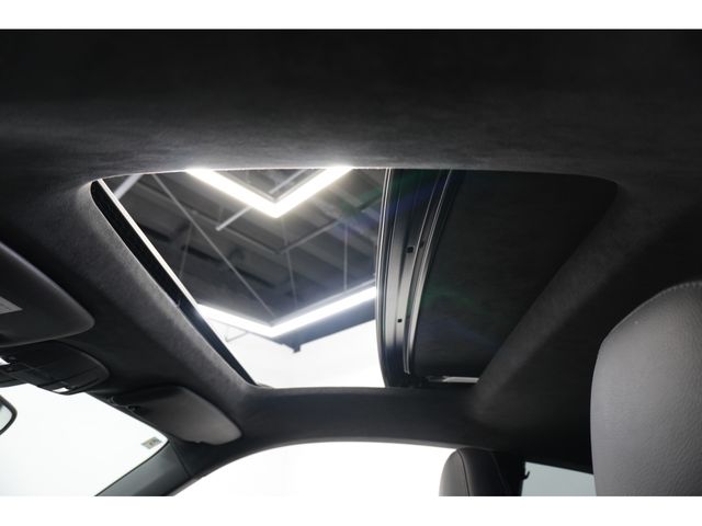 PORSCHE 911 2012 Image 31