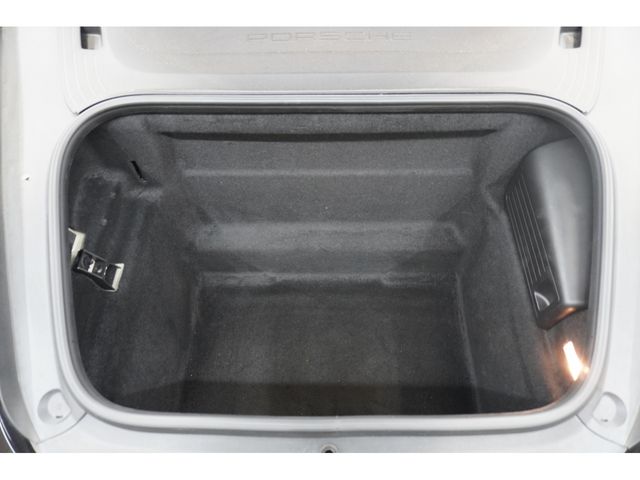 PORSCHE 911 2012 Image 31