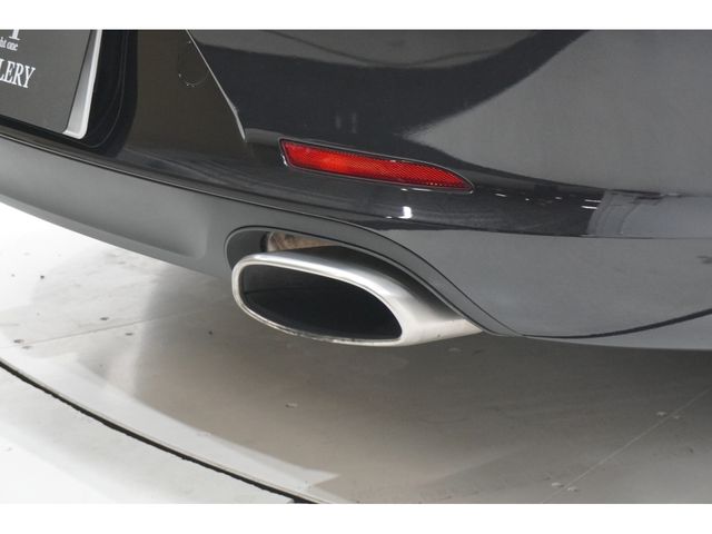 PORSCHE 911 2012 Image 31