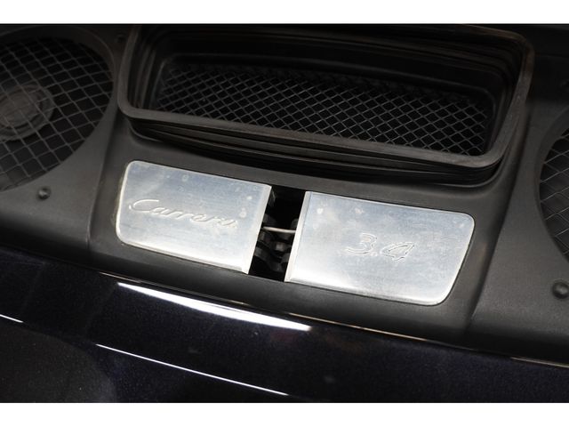 PORSCHE 911 2012 Image 31