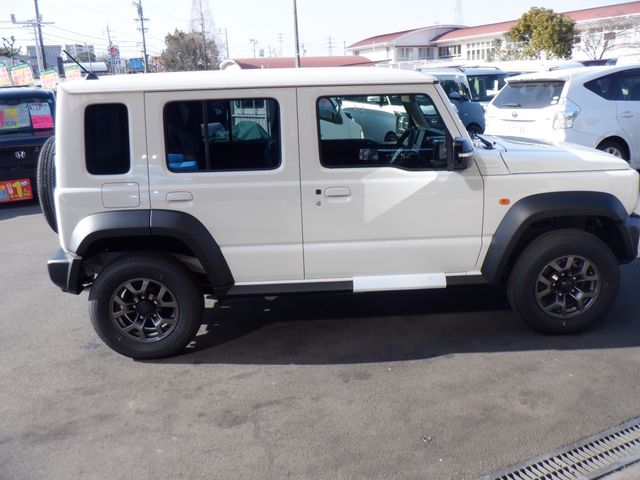 SUZUKI JIMNY NOMADE 2025 Image 31