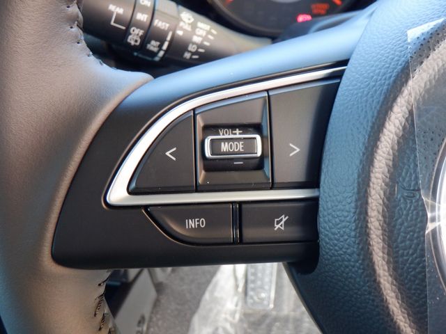 SUZUKI JIMNY NOMADE 2025 Image 31