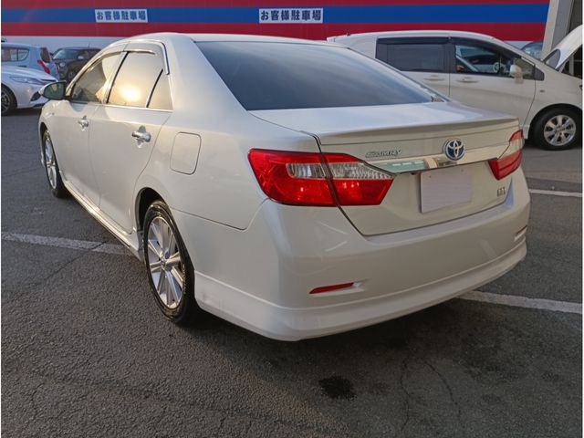 TOYOTA CAMRY HYBRID 2013 Image 31
