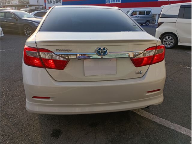 TOYOTA CAMRY HYBRID 2013 Image 31