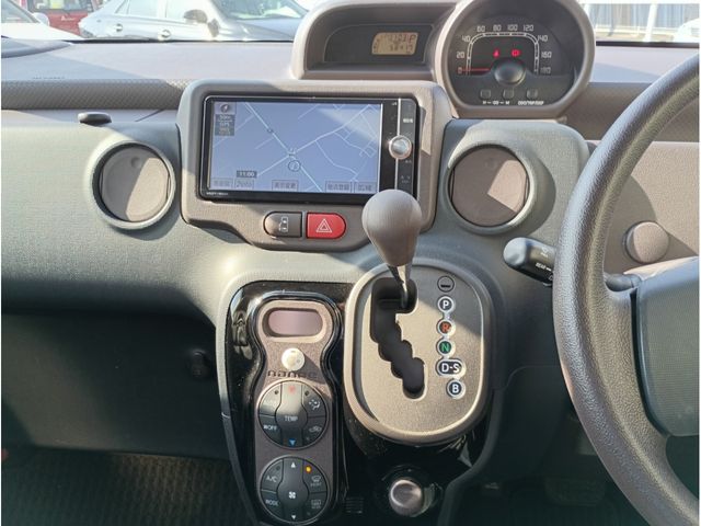 TOYOTA SPADE 2013 Image 31
