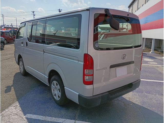 TOYOTA REGIUSACE VAN 2WD 2005 Image 31