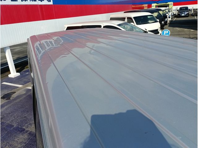 TOYOTA REGIUSACE VAN 2WD 2005 Image 31