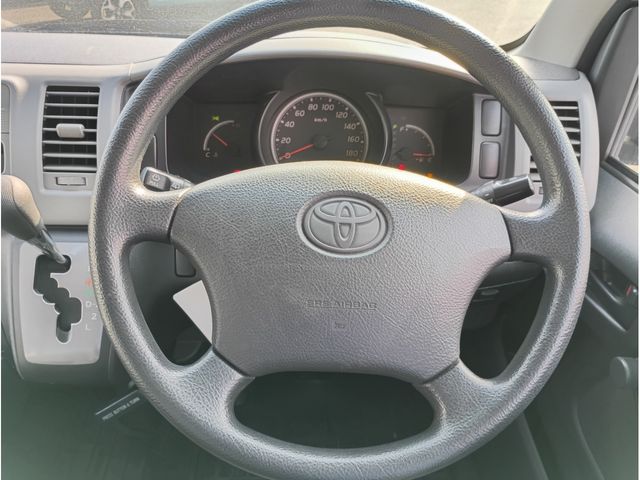 TOYOTA REGIUSACE VAN 2WD 2005 Image 31