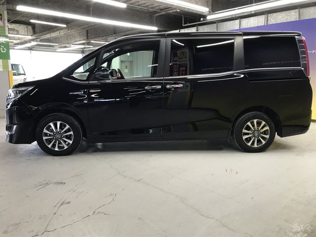 TOYOTA ESQUIRE HYBRID 2017 Image 31