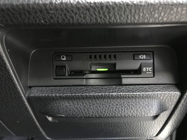 TOYOTA ESQUIRE HYBRID 2017 Image 31