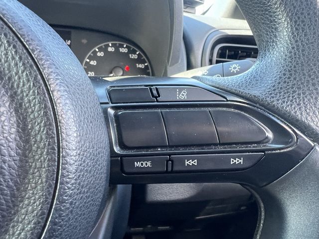 TOYOTA YARIS 2022 Image 31