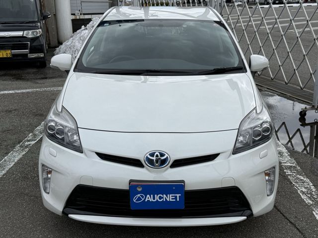 TOYOTA PRIUS 2012 Image 31