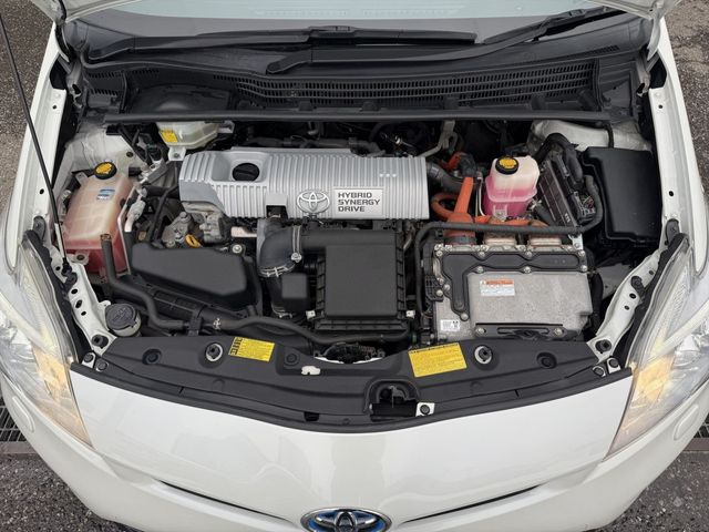 TOYOTA PRIUS 2012 Image 31