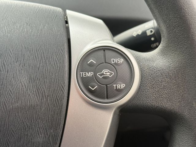 TOYOTA PRIUS 2012 Image 31