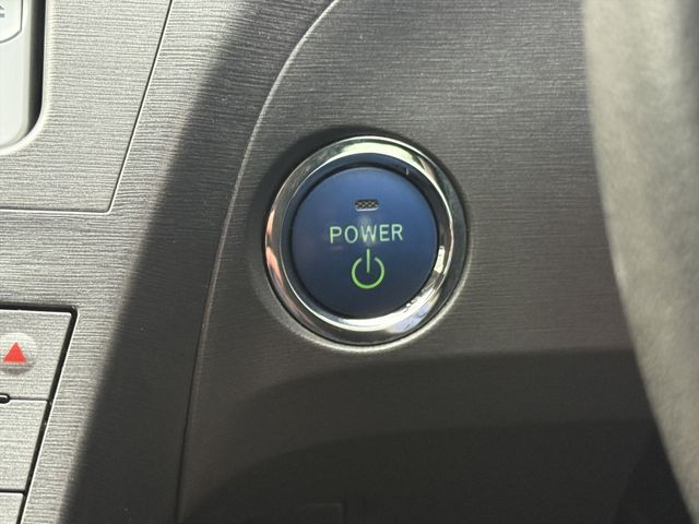 TOYOTA PRIUS 2012 Image 31