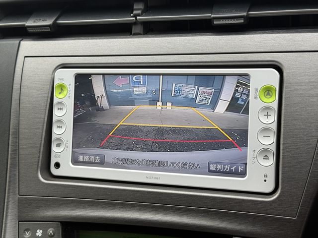 TOYOTA PRIUS 2012 Image 31