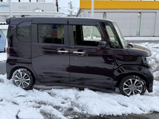 HONDA N BOX CUSTOM 2021 Image 31