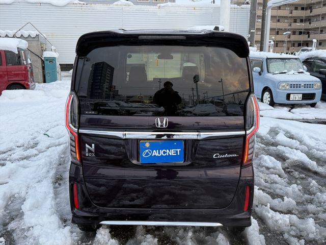 HONDA N BOX CUSTOM 2021 Image 31