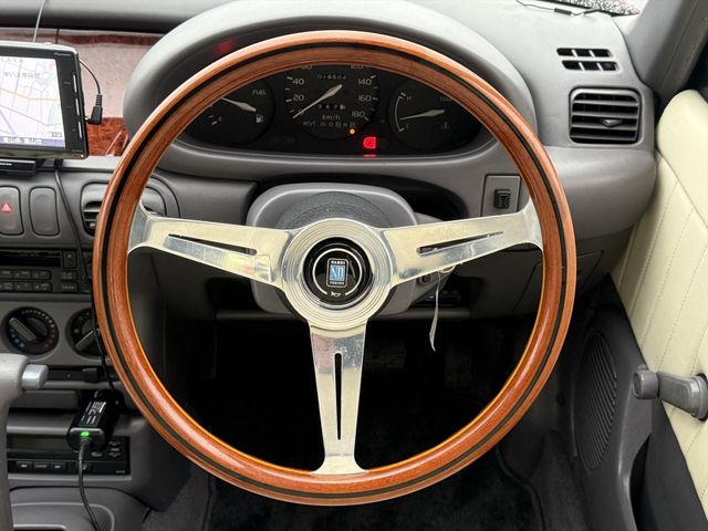 MITSUOKA VIEWT 1994 Image 31