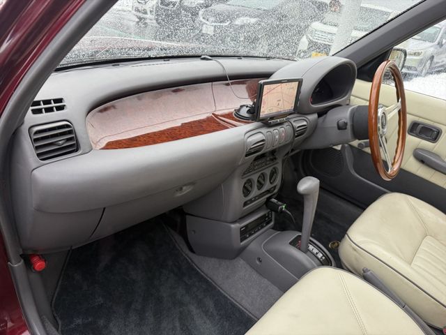 MITSUOKA VIEWT 1994 Image 31