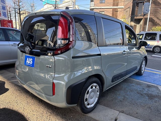 TOYOTA SIENTA HYBRID 2023 Image 31