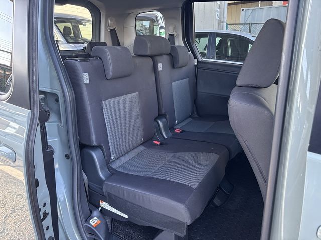 TOYOTA SIENTA HYBRID 2023 Image 31