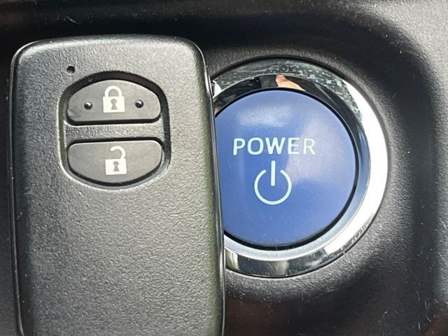 TOYOTA AQUA 2012 Image 31