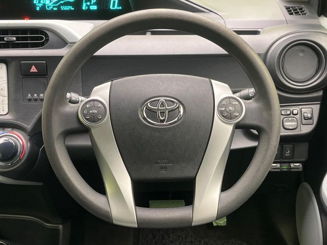 TOYOTA AQUA 2012 Image 31
