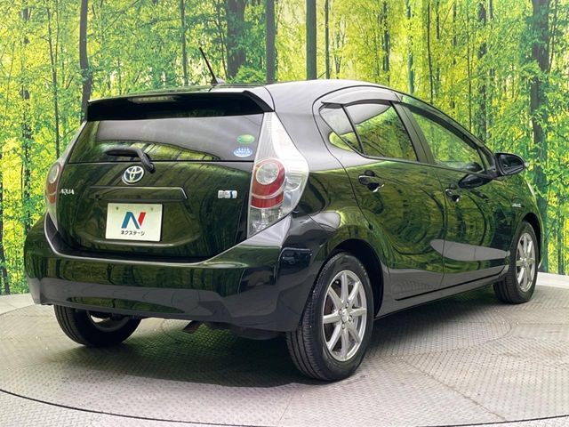 TOYOTA AQUA 2012 Image 31