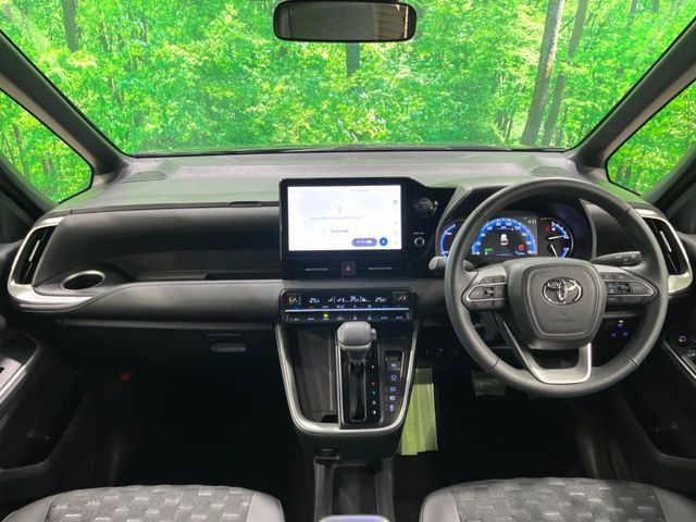 TOYOTA VOXY HYBRID 2025 Image 31