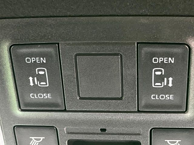 TOYOTA VOXY HYBRID 2025 Image 31