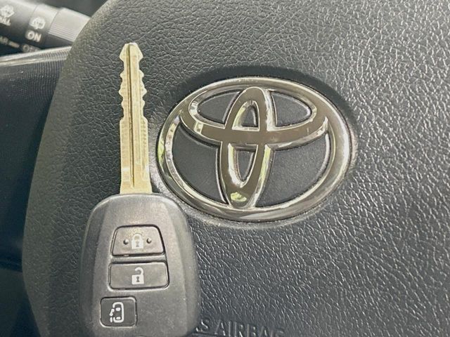 TOYOTA SIENTA 2016 Image 31