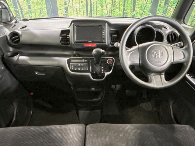 HONDA N BOX 2017 Image 31