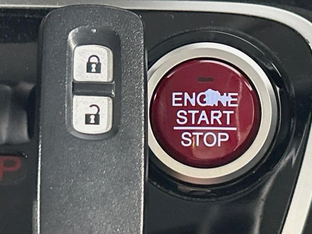 HONDA N BOX 2017 Image 31