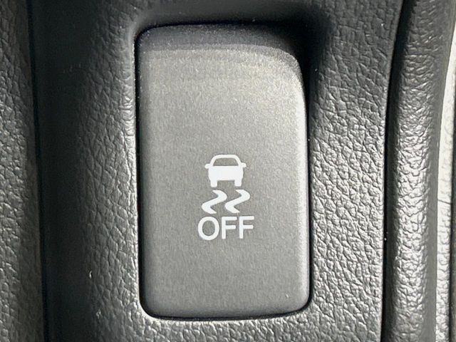 HONDA N BOX 2017 Image 31