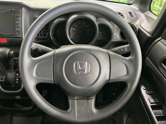 HONDA N BOX 2017 Image 31