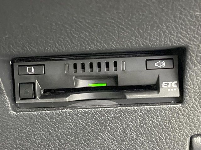 TOYOTA COROLLA FIELDER HYBR 2017 Image 31