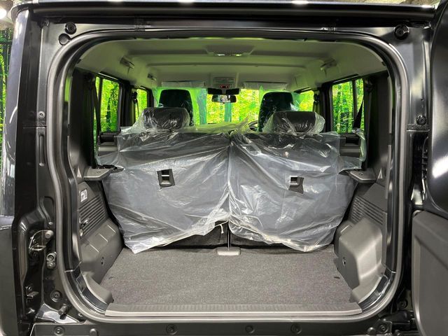 SUZUKI JIMNY NOMADE 2025 Image 31