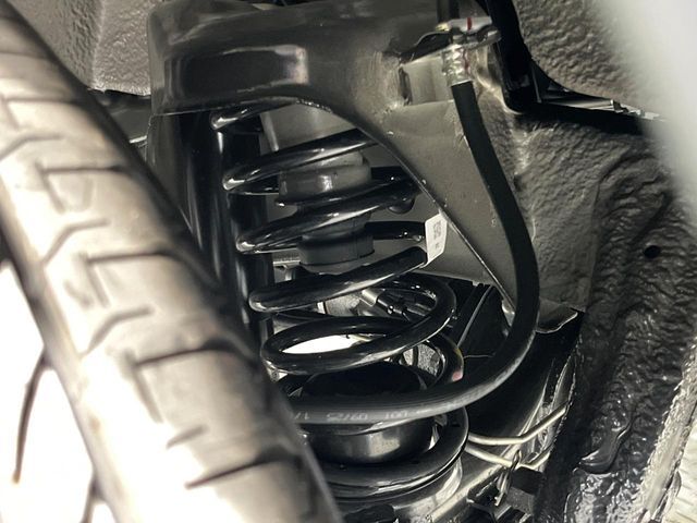 SUZUKI JIMNY NOMADE 2025 Image 31