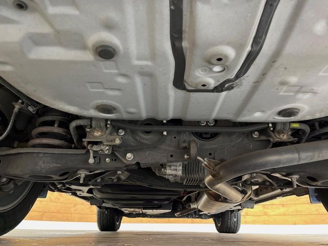 TOYOTA HARRIER HYBRID 2015 Image 31