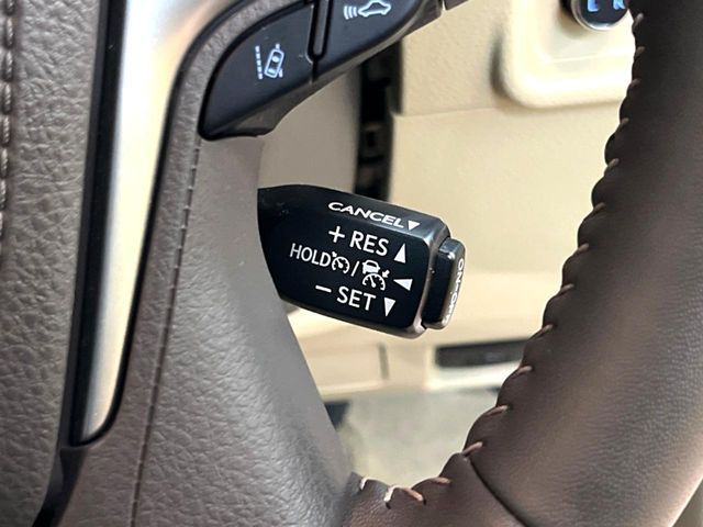 TOYOTA LANDCRUISER PRADO 2023 Image 31