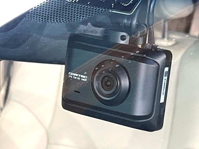 TOYOTA LANDCRUISER PRADO 2023 Image 31