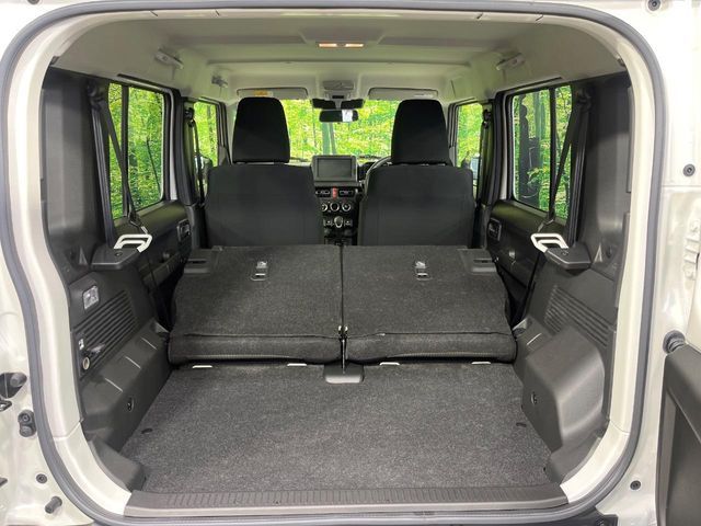 SUZUKI JIMNY NOMADE 2025 Image 31