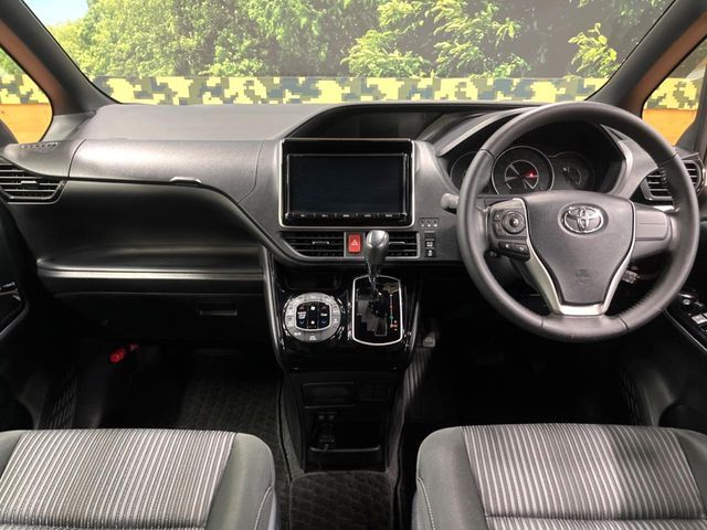 TOYOTA NOAH 2017 Image 31