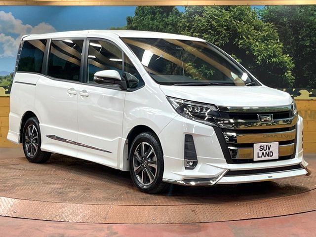 TOYOTA NOAH 2017 Image 31
